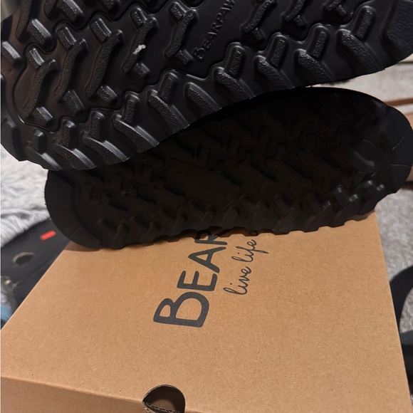 New Bearpaw Black Suede Boots with Faux Fur size 8 - Picture 7 of 10